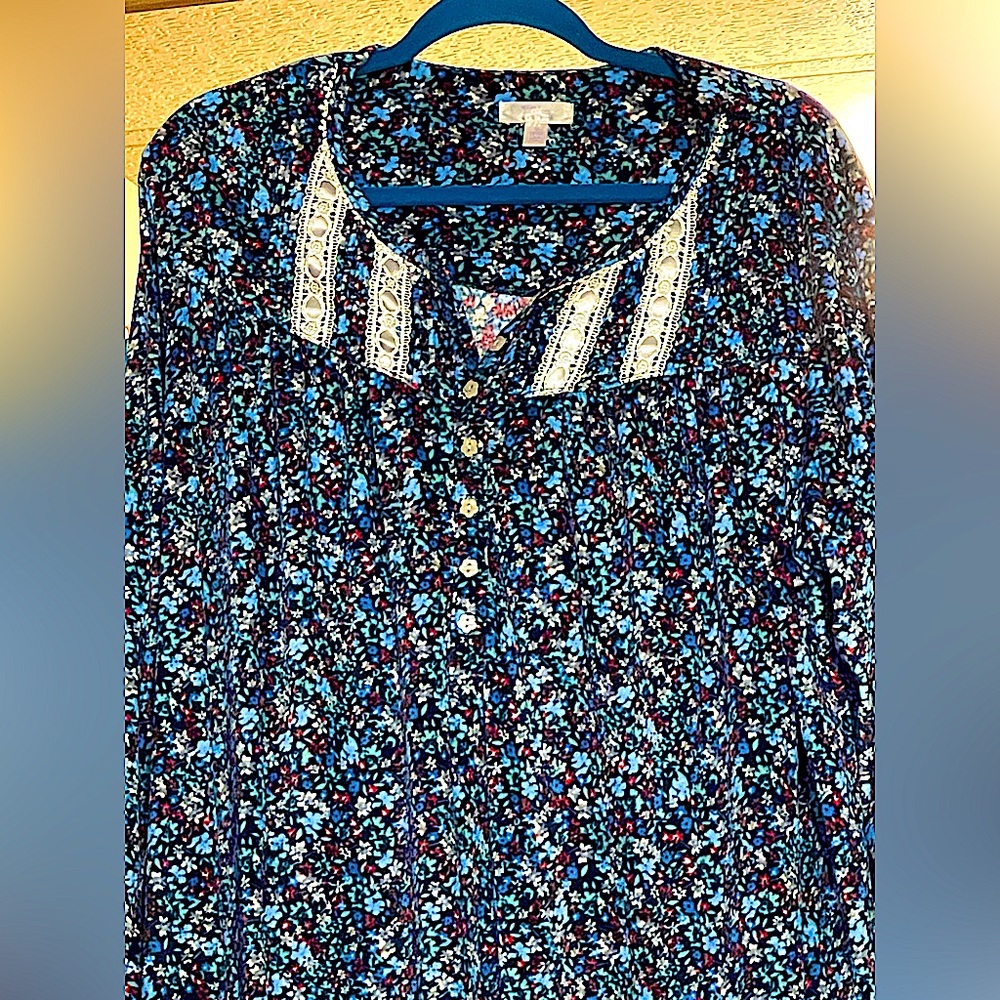 Micro fleece nightgown/dress super soft L/S NWOT floral maxi lounger lace top